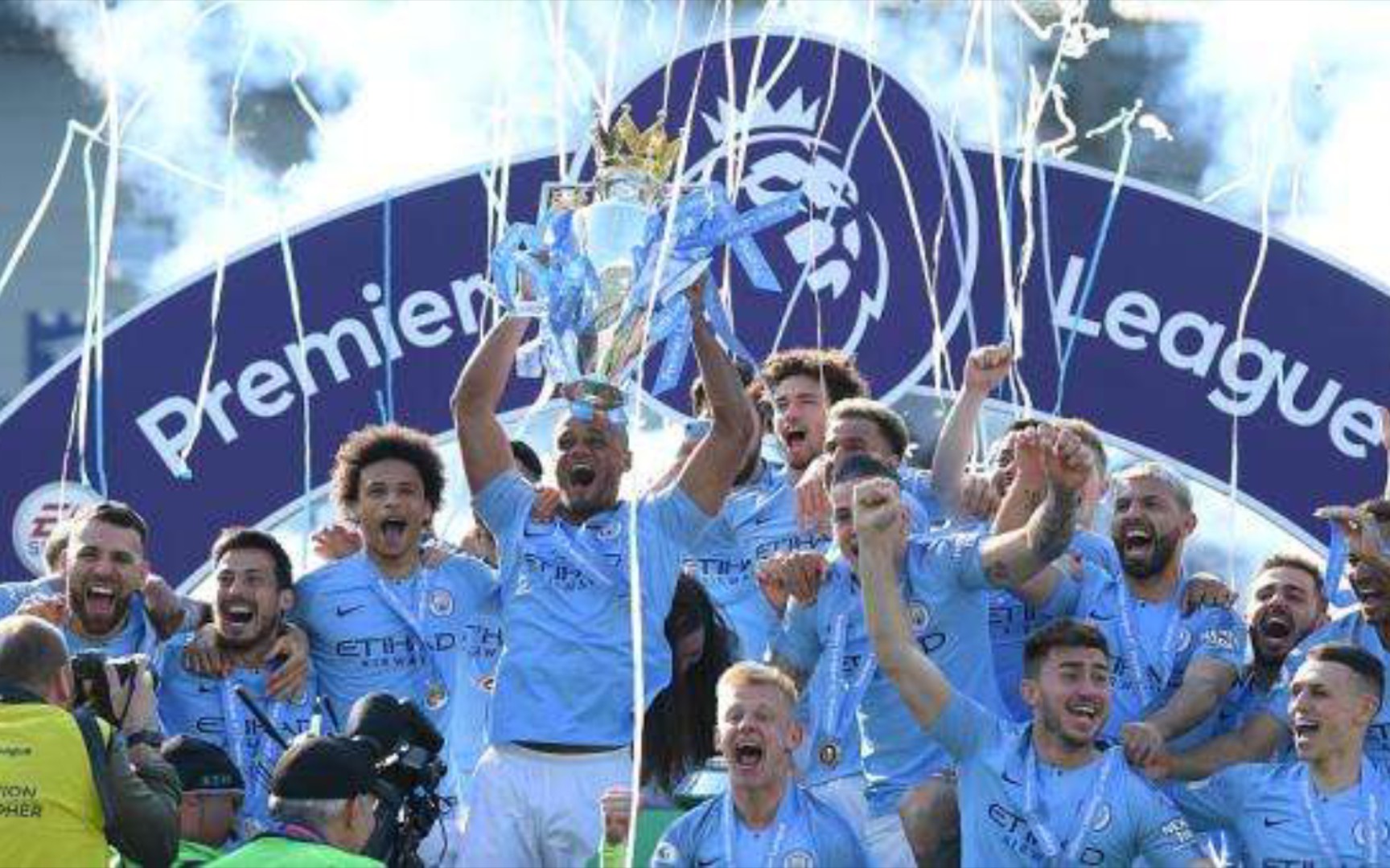 球员更多的 球员更多的